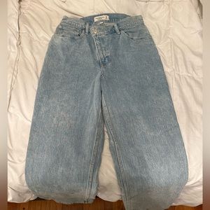 Abercrombie 90s straight ultra high rise Jean